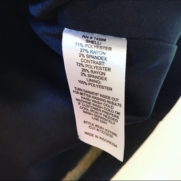 GONE - Sleeveless Sheath Dress - Picture 6 of 6